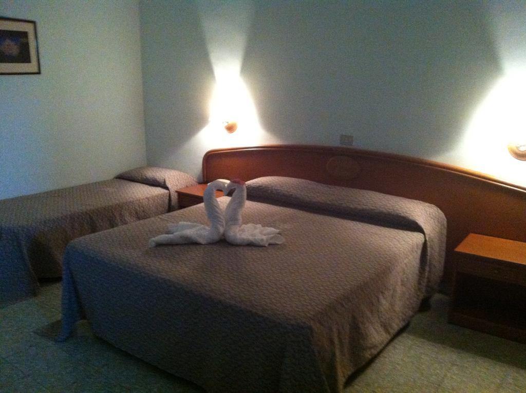 Hotel Eden サン・ドミノ エクステリア 写真